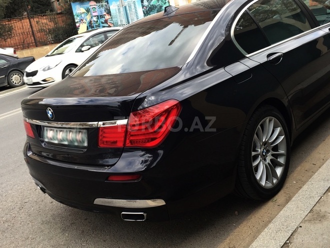 BMW 750 2012, 61,000 km - 4.4 l - Bakı