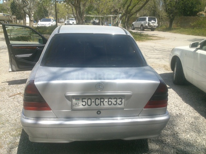 Mercedes C 240 1997, 291,000 km - 2.4 l - Bakı