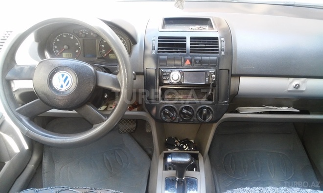 Volkswagen Polo 2002, 320,000 km - 1.4 l - Bakı