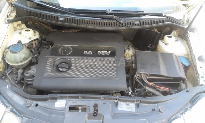 Volkswagen Polo 2002, 320,000 km - 1.4 l - Bakı