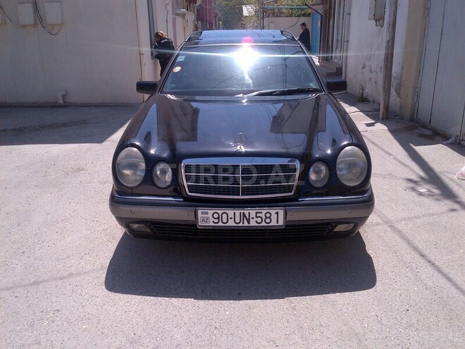 Mercedes E 230 1997, 167,800 km - 2.3 l - Bakı