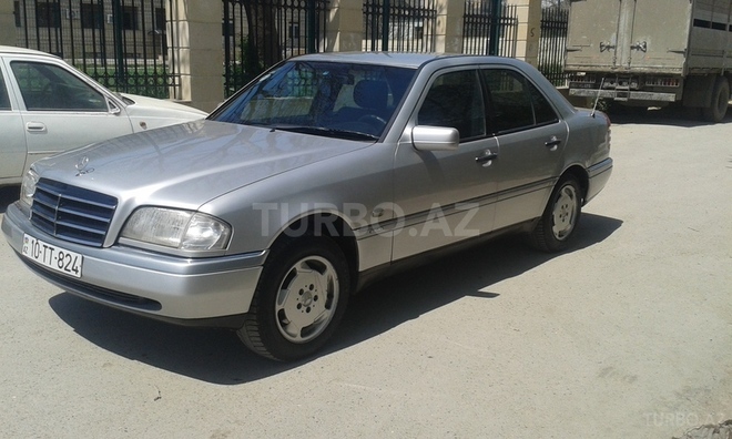 Mercedes C 220 1994, 256,000 km - 2.2 l - Bakı