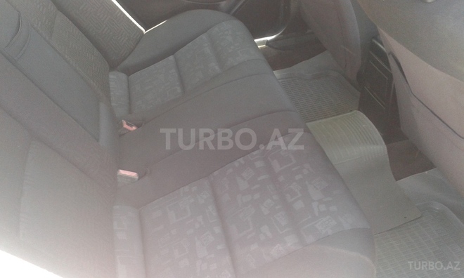 Mercedes C 220 1994, 256,000 km - 2.2 l - Bakı