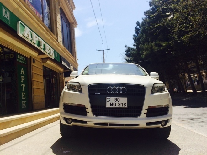 Audi Q7 2007, 159,000 km - 3.6 l - Bakı