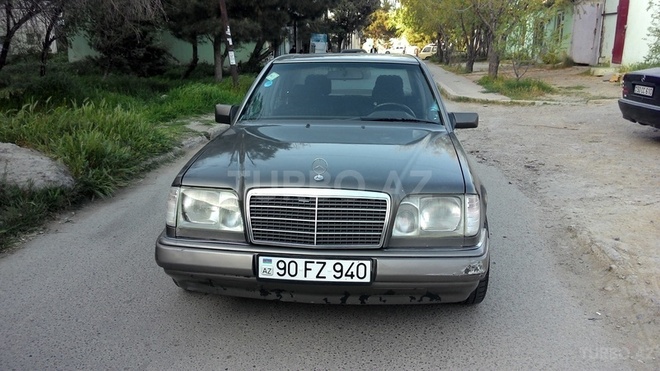 Mercedes E 220 1994, 317,197 km - 2.2 л - Bakı