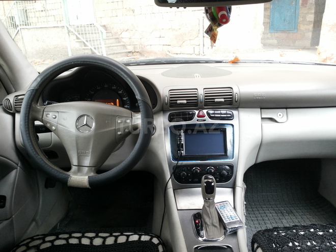 Mercedes C 230 2001, 250,000 km - 2.3 l - Bakı