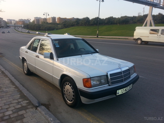 Mercedes 190 1993, 303,161 km - 2.0 l - Bakı