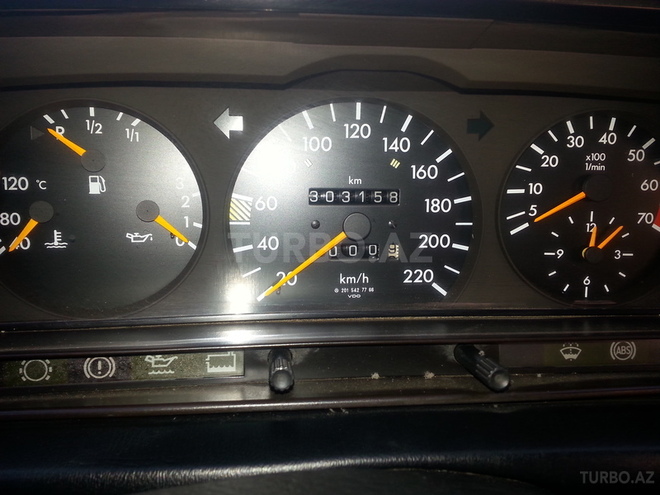 Mercedes 190 1993, 303,161 km - 2.0 l - Bakı