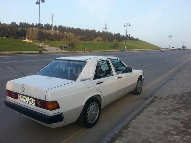 Mercedes 190 1993, 303,161 km - 2.0 l - Bakı