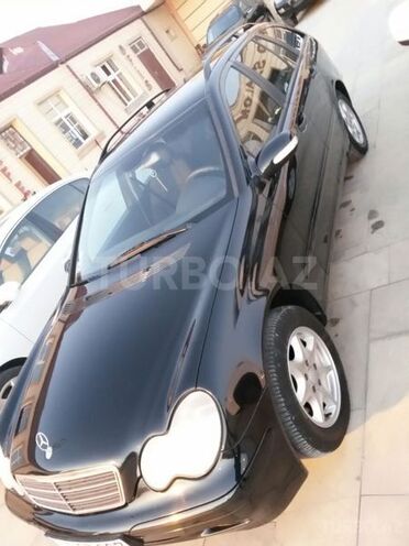 Mercedes C 220 2002, 201,299 km - 2.2 l - Bakı