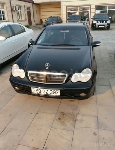 Mercedes C 220 2002, 201,299 km - 2.2 l - Bakı