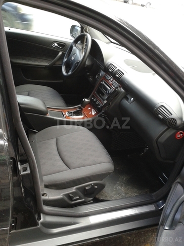 Mercedes C 220 2002, 201,299 km - 2.2 l - Bakı