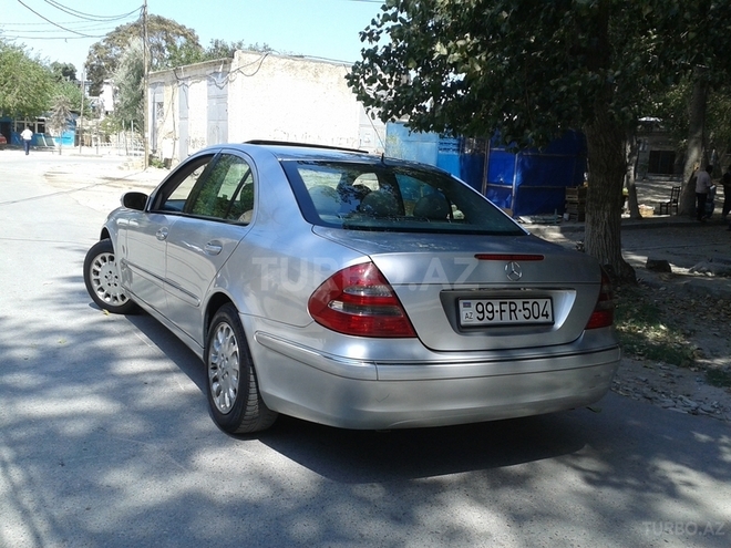 Mercedes E 270 2002, 290,218 km - 2.7 l - Bakı