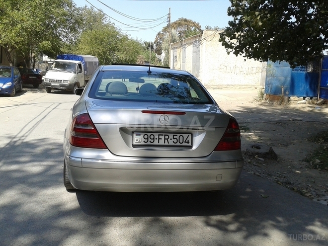 Mercedes E 270 2002, 290,218 km - 2.7 l - Bakı