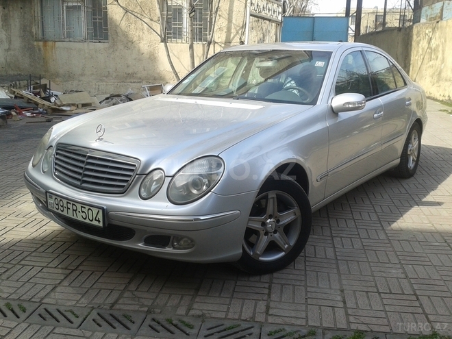 Mercedes E 270 2002, 290,218 km - 2.7 l - Bakı