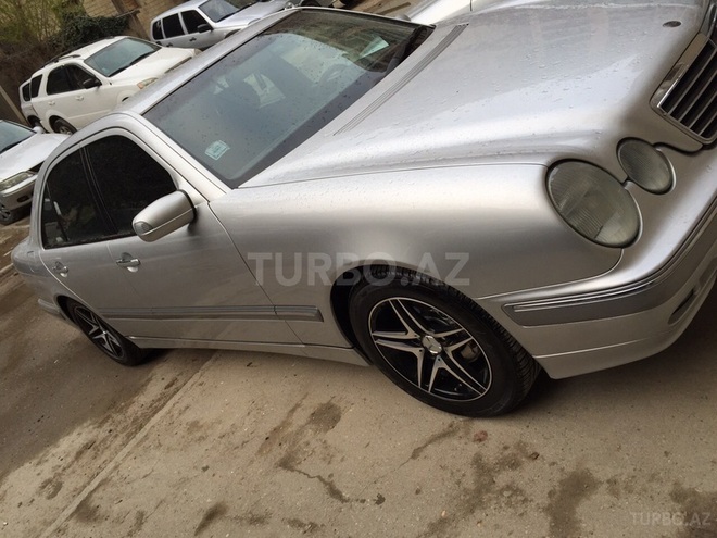 Mercedes E 240 1999, 24,000 km - 2.4 л - Bakı