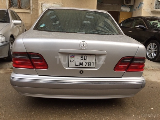 Mercedes E 240 1999, 24,000 km - 2.4 л - Bakı