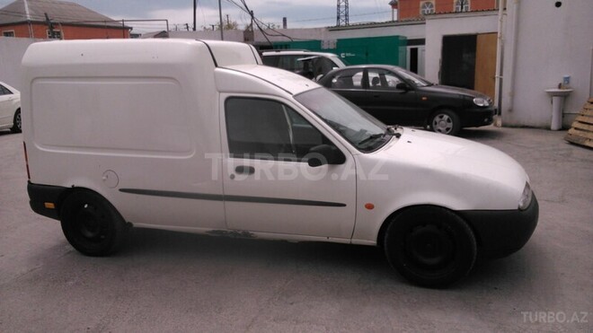 Ford Courier 2000, 188,000 km - 1.8 l - Bakı