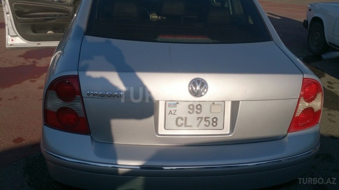 Volkswagen Passat 2004, 220,000 km - 1.8 l - Bakı