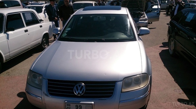 Volkswagen Passat 2004, 220,000 km - 1.8 l - Bakı