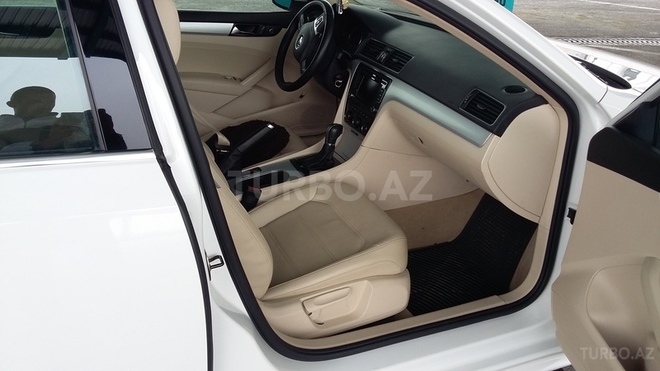 Volkswagen Passat 2012, 34,000 km - 2.5 л - Bakı