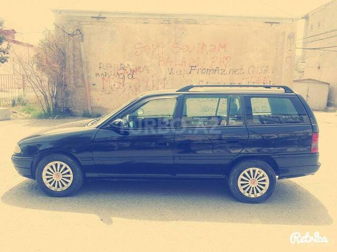 Opel Astra 1995, 180,000 km - 1.6 л - Bakı