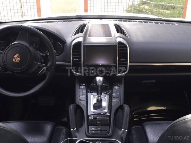 Porsche Cayenne 2013, 30,000 km - 3.6 l - Bakı