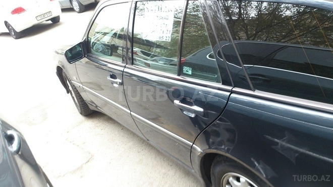 Mercedes C 220 2000, 240,000 km - 2.2 l - Bakı