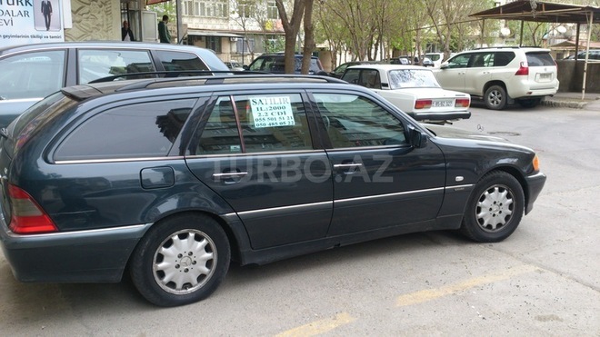 Mercedes C 220 2000, 240,000 km - 2.2 l - Bakı