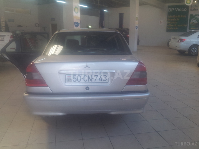 Mercedes C 200 1995, 110,000 km - 2.0 л - Bakı