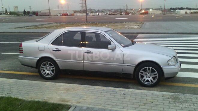 Mercedes C 200 1995, 317,595 km - 2.0 л - Bakı