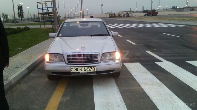Mercedes C 200 1995, 317,595 km - 2.0 л - Bakı