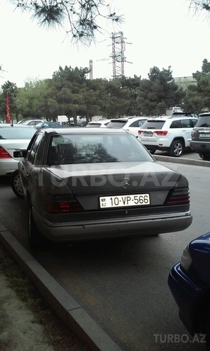 Mercedes E 200 1991, 450,000 km - 2.0 л - Bakı