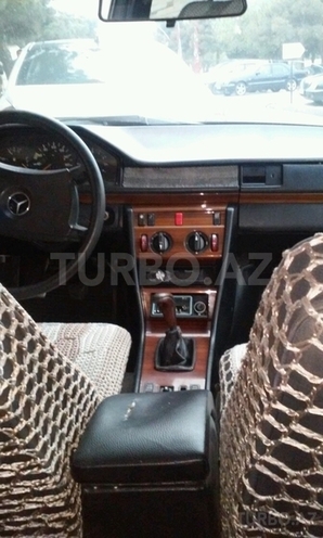 Mercedes E 200 1991, 450,000 km - 2.0 л - Bakı