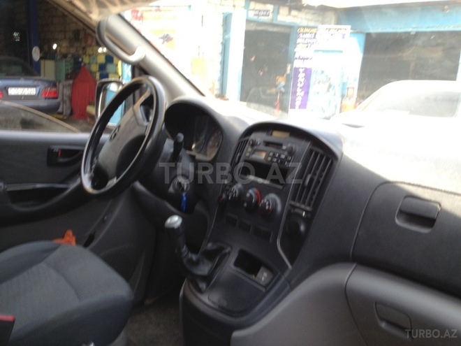 Hyundai H-1 2009, 90,000 km - 2.5 l - Bakı