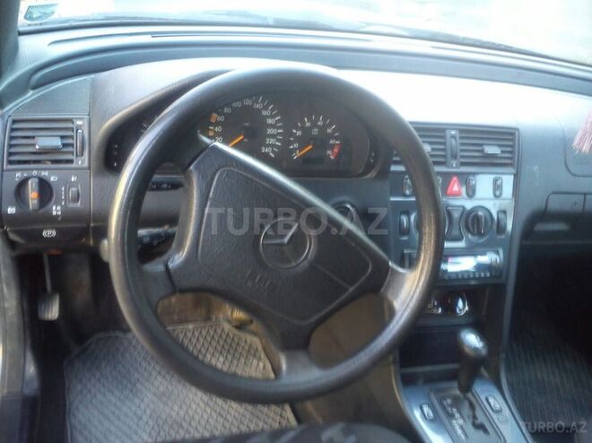 Mercedes C 200 1998, 232,000 km - 2.0 l - Bakı