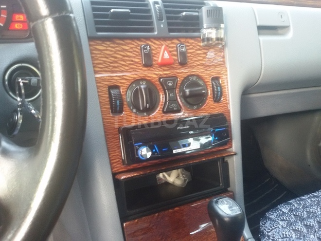Mercedes  1998, 110,000 km - 2.0 l - Bakı