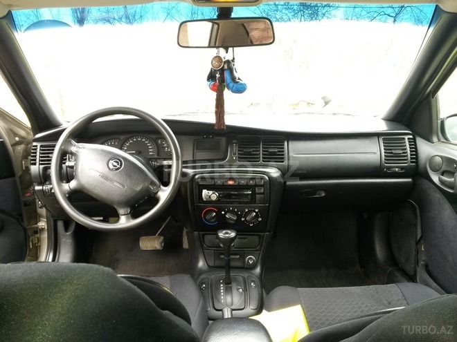 Opel Vectra 1997, 250,000 km - 1.6 l - Bakı