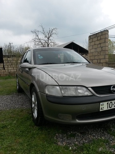 Opel Vectra 1997, 250,000 km - 1.6 l - Bakı
