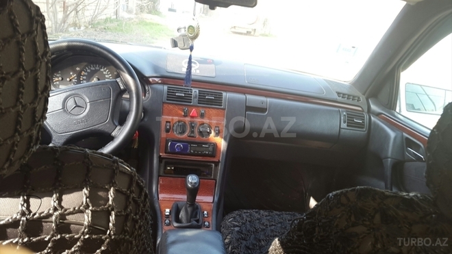 Mercedes  1996, 450,000 km - 2.2 l - Bakı
