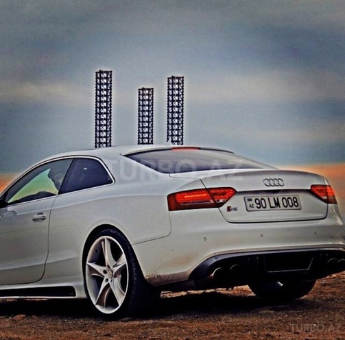 Audi S5 2010, 61,000 km - 4.2 l - Bakı
