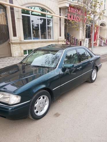 Mercedes C 230 1997, 290,000 km - 2.3 l - Bakı