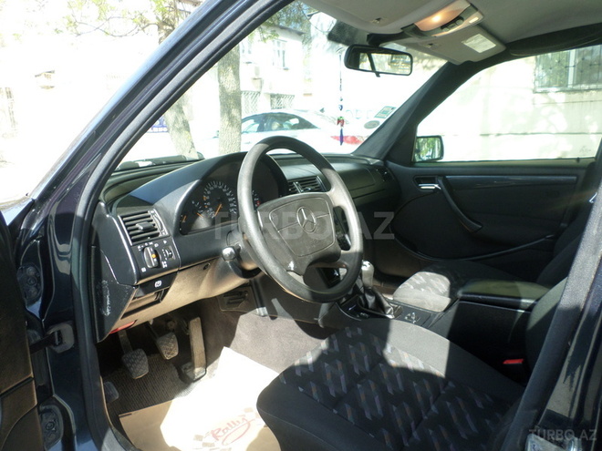 Mercedes C 180 1998, 210,000 km - 1.8 l - Bakı
