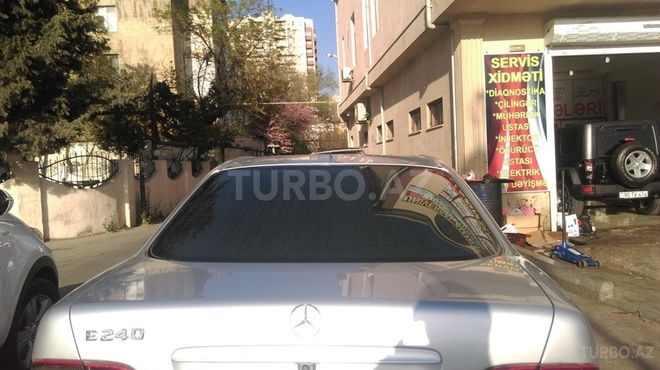 Mercedes E 240 1997, 226,851 km - 0.3 l - Bakı