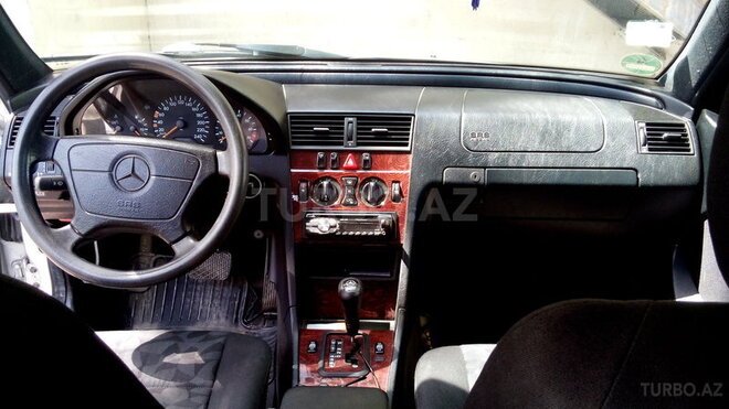 Mercedes C 180 1998, 214,000 km - 1.8 l - Bakı