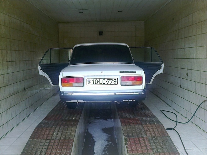 LADA (VAZ) 2107 2002, 267,000 km - 1.6 л - Bakı