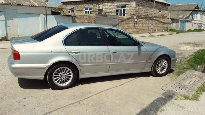 BMW 525 2002, 135,000 km - 2.5 l - Bakı
