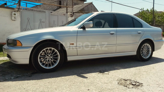 BMW 525 2002, 135,000 km - 2.5 l - Bakı
