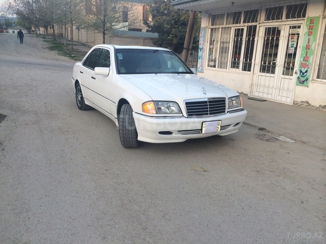 Mercedes C 230 1999, 175,000 km - 2.3 l - Bakı