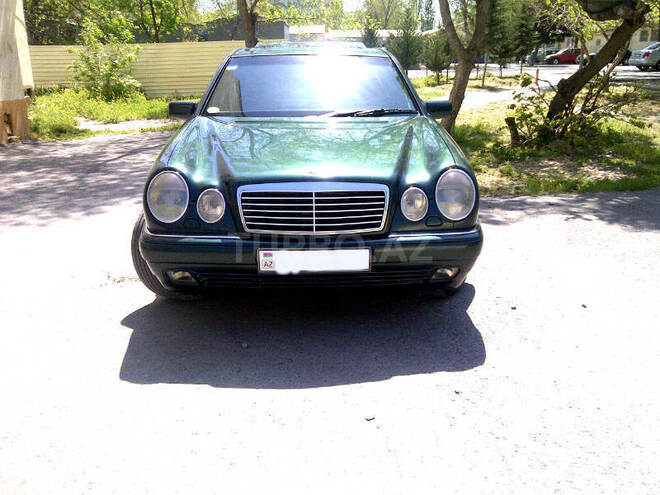 Mercedes E 230 1996, 335,000 km - 2.3 l - Bakı